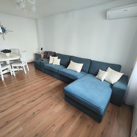 Platinum Apartment - Apartament Cu 3 Camere, 2 Dormitoare, 2 Bai, Bucatarie Complet Utilata, 2 Balcoane Bucareste Exterior foto