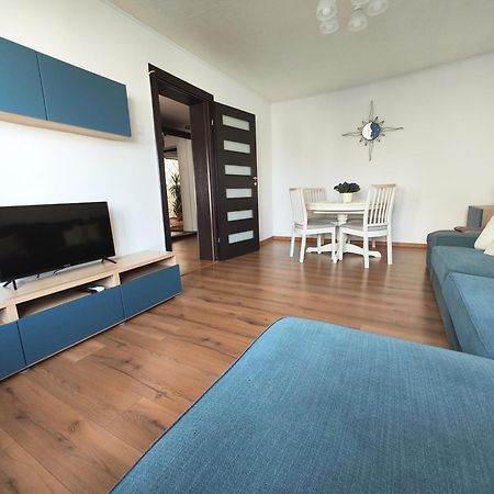Platinum Apartment - Apartament Cu 3 Camere, 2 Dormitoare, 2 Bai, Bucatarie Complet Utilata, 2 Balcoane Bucareste Exterior foto