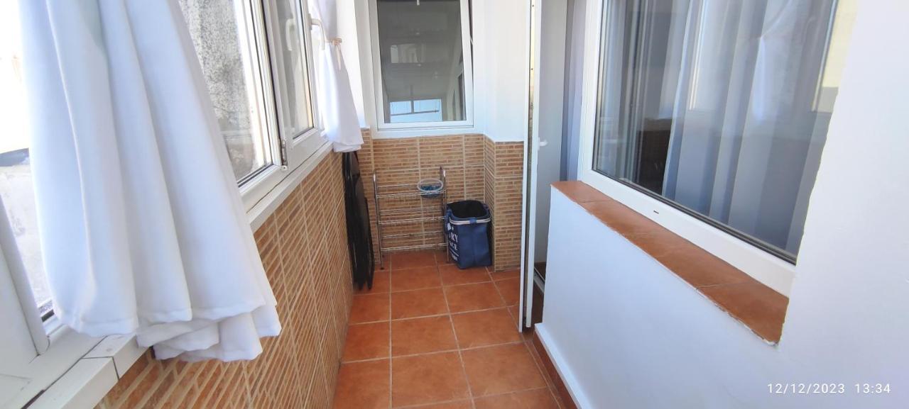 Platinum Apartment - Apartament Cu 3 Camere, 2 Dormitoare, 2 Bai, Bucatarie Complet Utilata, 2 Balcoane Bucareste Exterior foto
