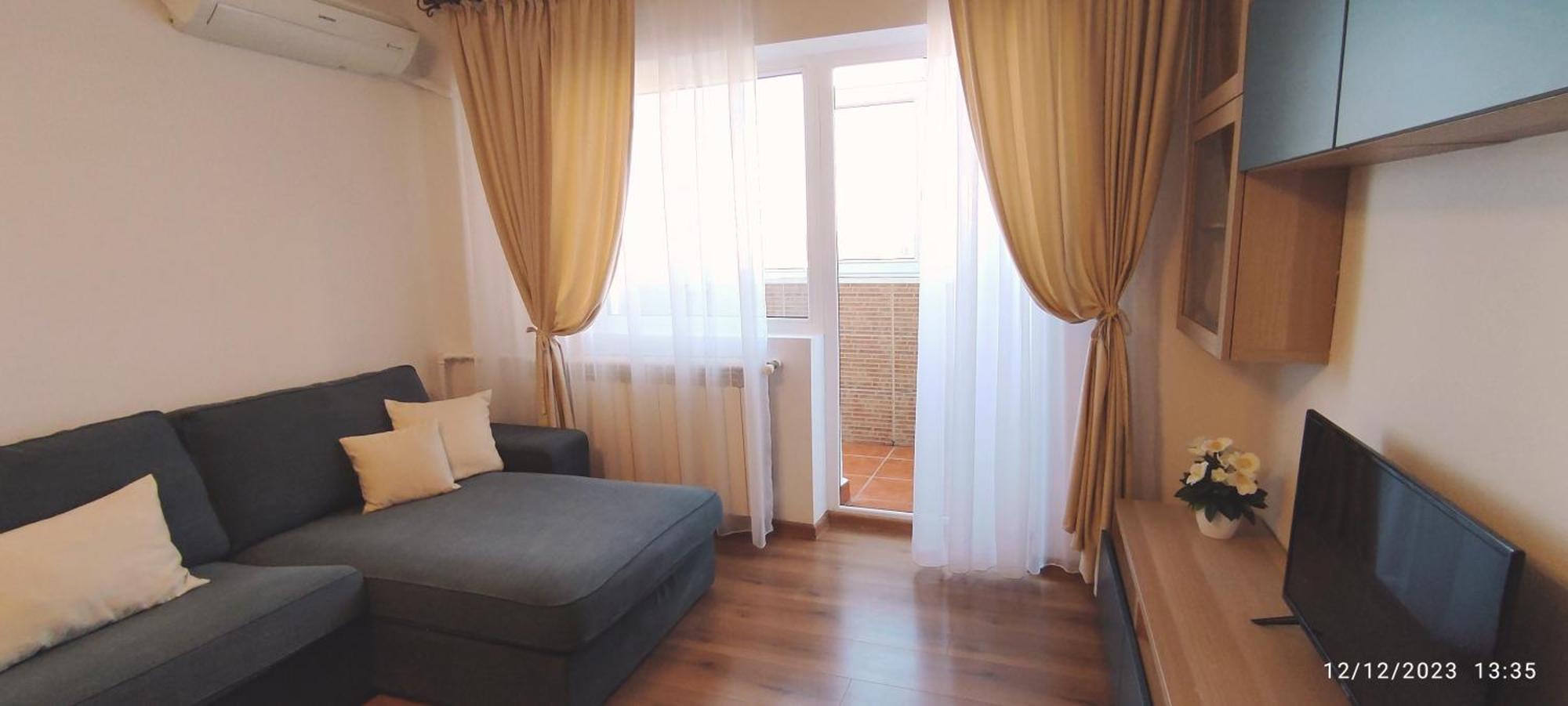 Platinum Apartment - Apartament Cu 3 Camere, 2 Dormitoare, 2 Bai, Bucatarie Complet Utilata, 2 Balcoane Bucareste Exterior foto